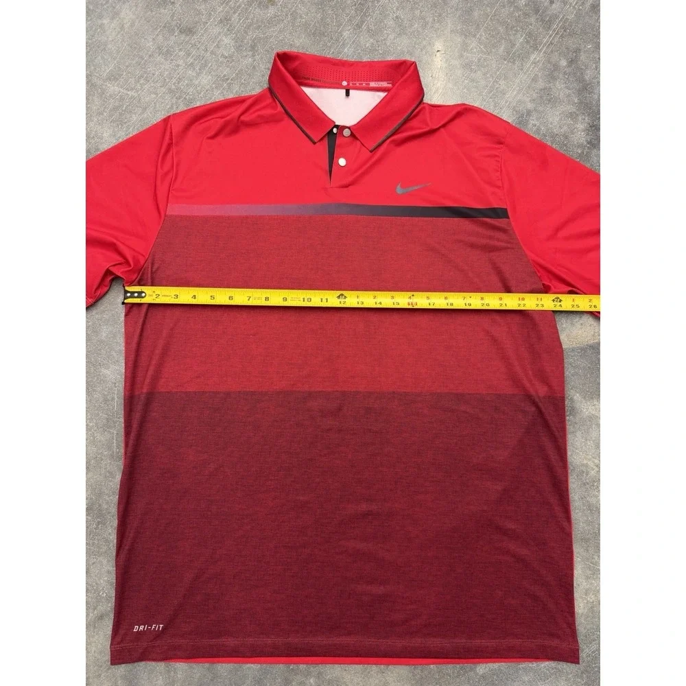 Nike TW Tiger Woods Mobility Collection Men's XLarge Sunday Red Canada Golf Logo